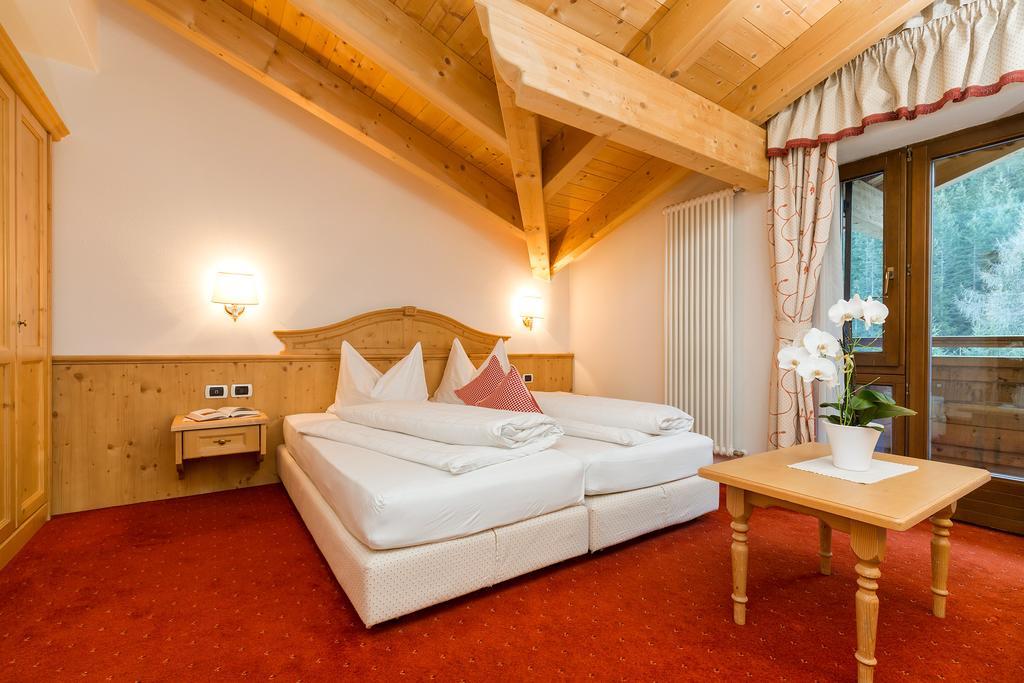 Hotel Bel Sit Corvara In Badia Luaran gambar